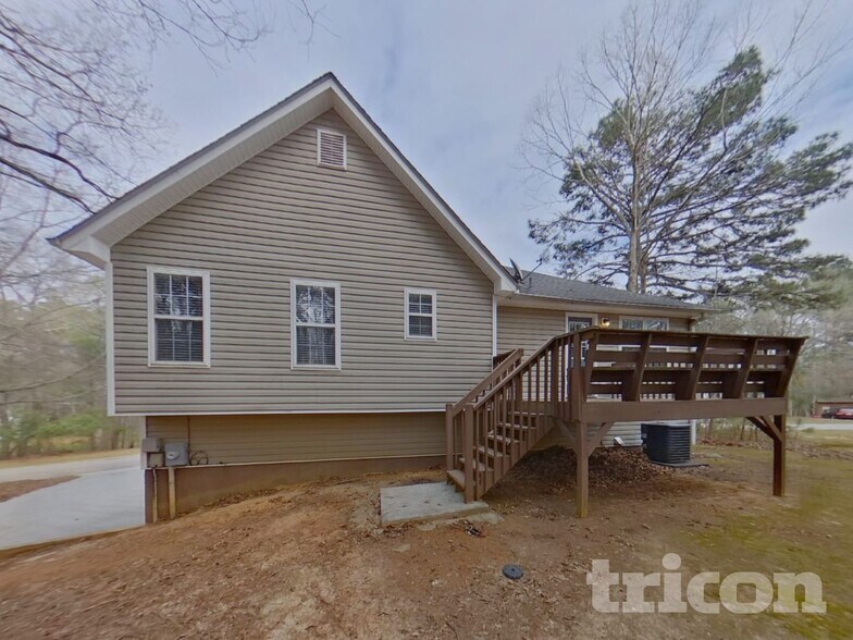 Building Photo - 241 Amy Blvd