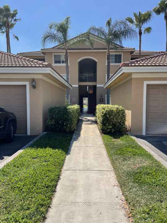 Building Photo - 3817 NW Mediterranean Ln