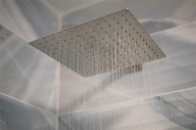 Building Photo - 501 Knights Run Ave