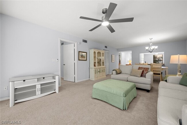 Building Photo - 500 Misty Pines Cir