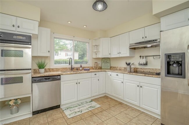 Building Photo - 590 Tenbee Ln