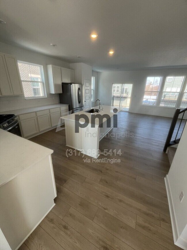 Building Photo - 4895 Gilet Dr