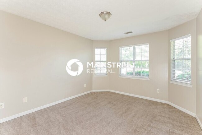 Building Photo - 3 Bedroom Pet-Friendly Home in Covington, GA with Main Street Renewal