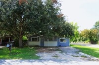 Building Photo - 600 E Plum St