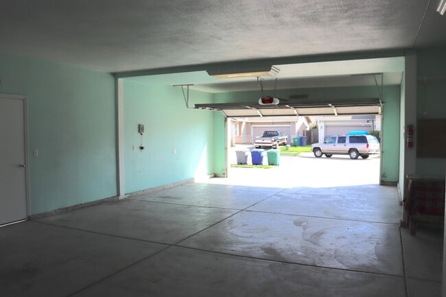 Building Photo - 2346 E Early Ave