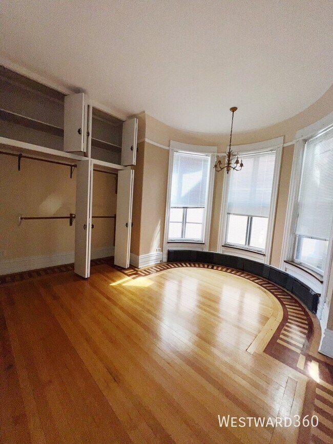 Building Photo - 420 N Marion St