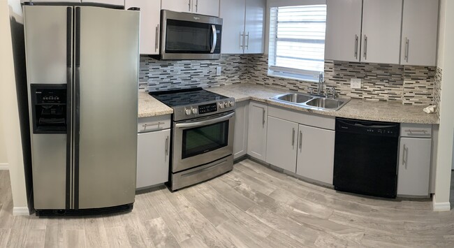 Kitchen - 2061 NW 81st Ave