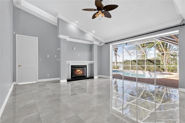 Building Photo - 6719 Fairway Cove Dr