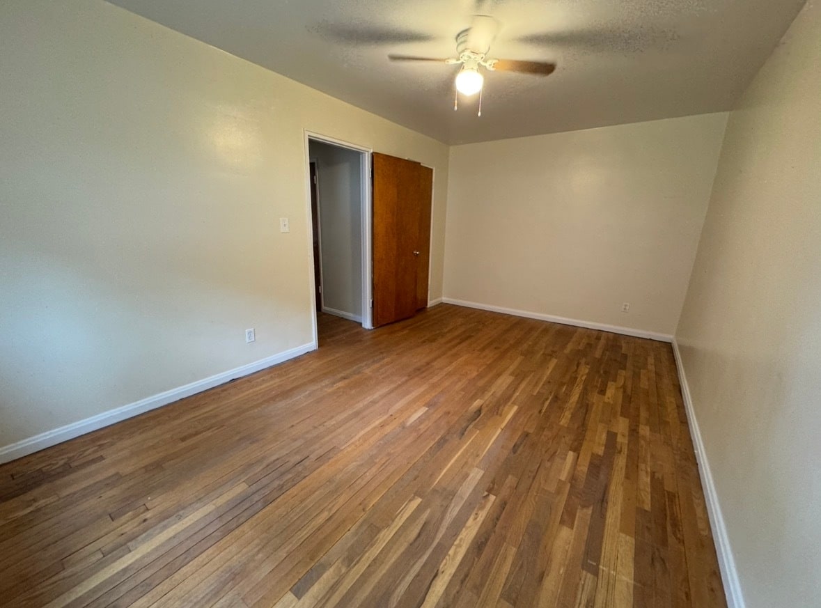 Building Photo - 6842 Montgomery Rd