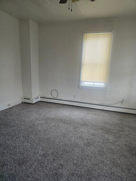 Building Photo - 708 Erie St