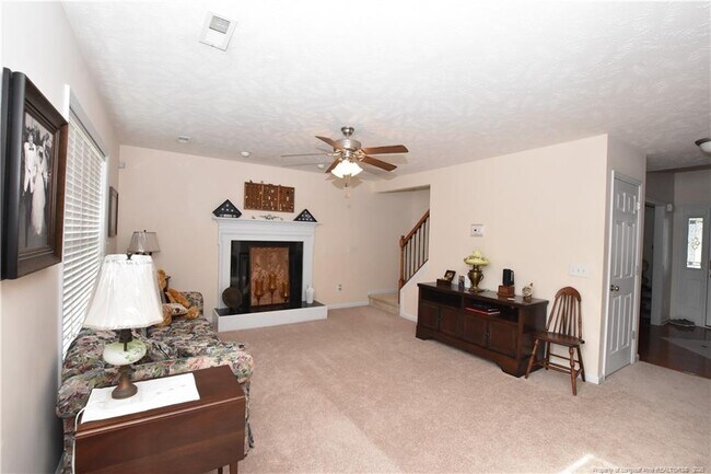 Building Photo - 38 Havistock Ct