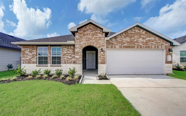 Primary Photo - 1010 Desert Willow Dr