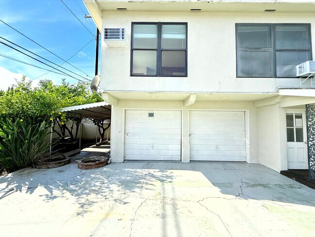 Building Photo - 2270 White St