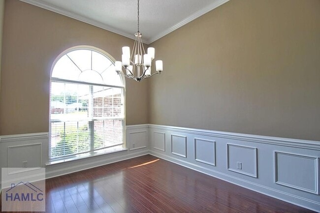 Building Photo - 720 Highgrove Ct