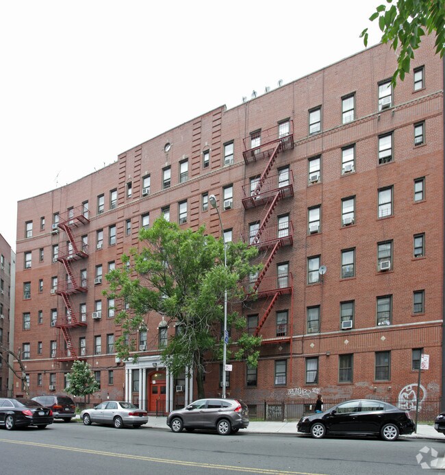 Building Photo - 2201 Caton Ave