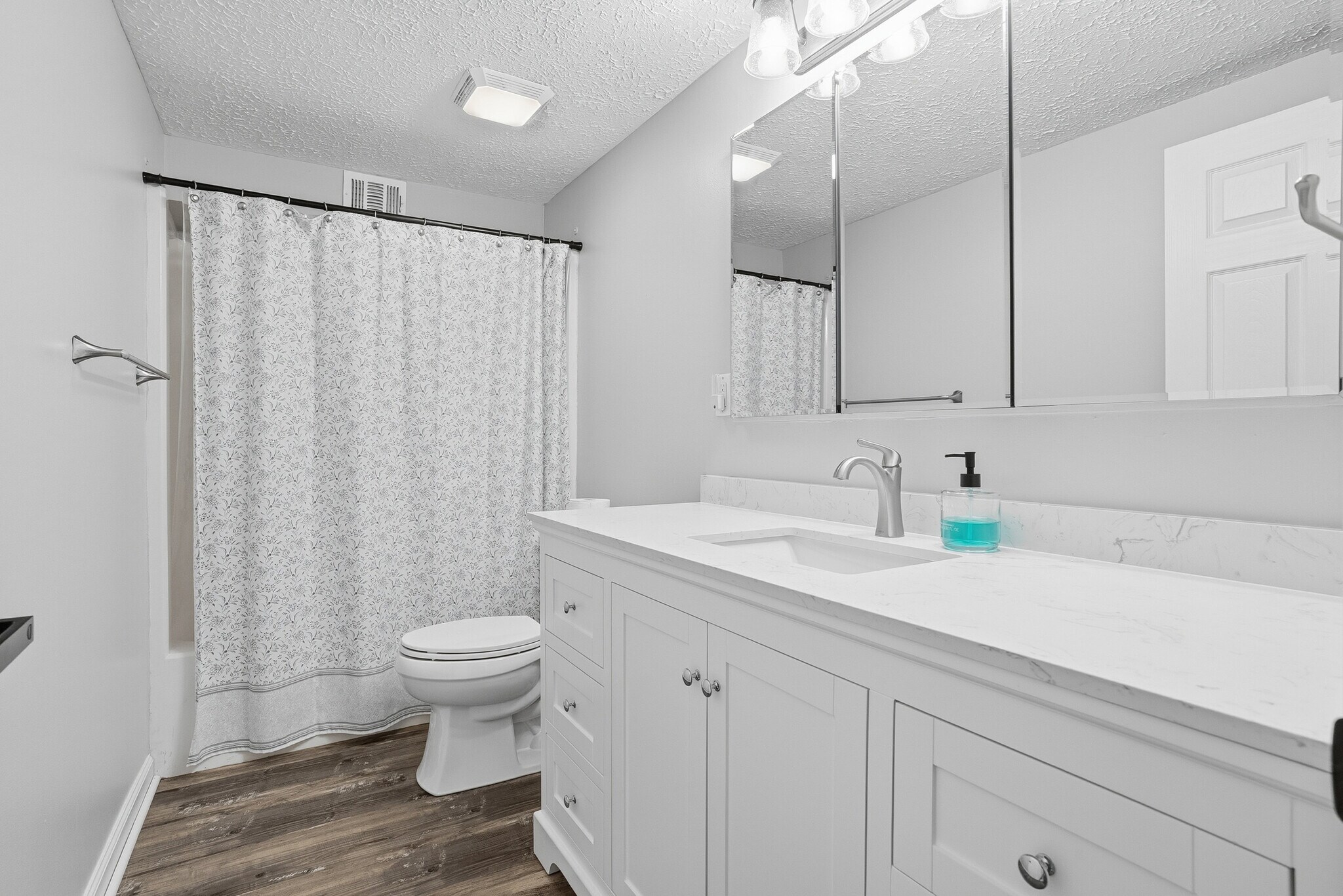 Building Photo - 1204 Dutilh Rd