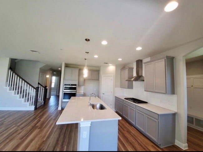 Building Photo - 169 Cascata Way