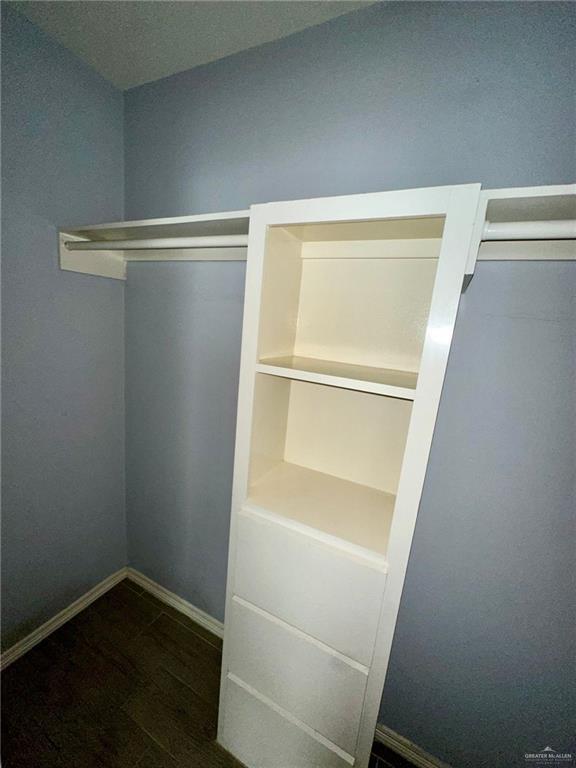 Building Photo - 15 White Oak Dr