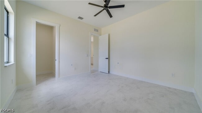 Building Photo - 3805 SW 1st St