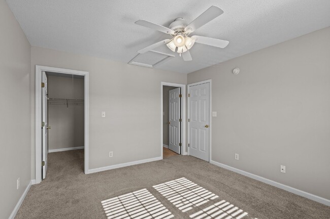 Building Photo - 178 Kelly Cir