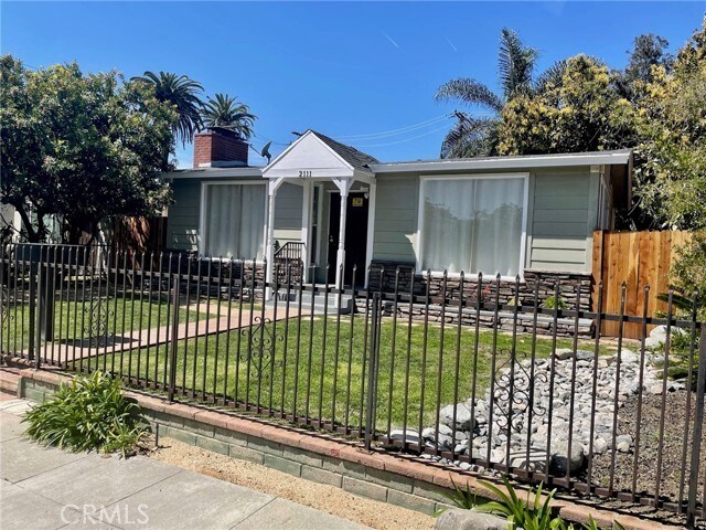 Primary Photo - 2111 San Francisco Ave