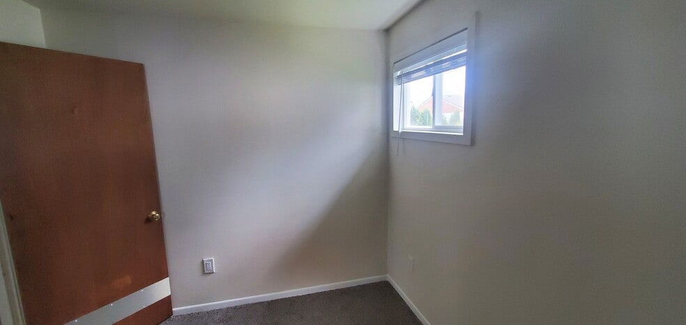 Building Photo - 4217 N Burns Rd