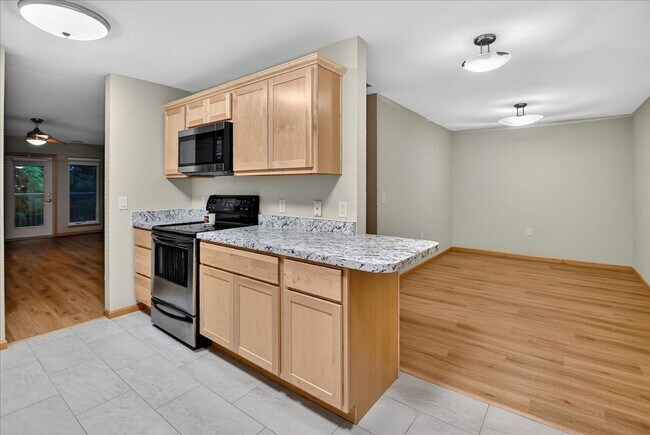 Building Photo - 8206 Starr Grass Dr
