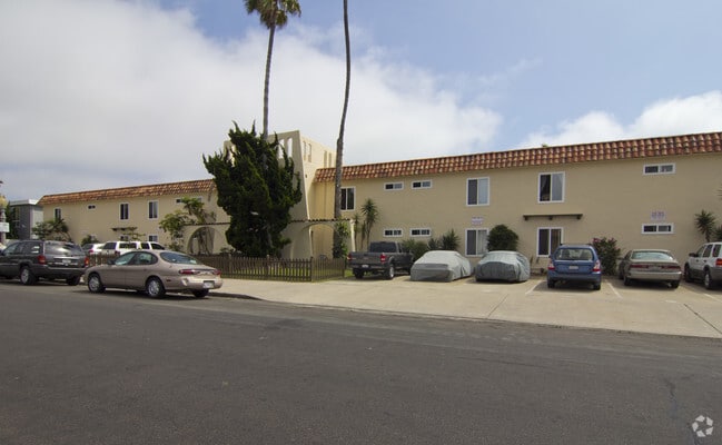 4955 Niagara Ave. - Ocean Beach Apartments