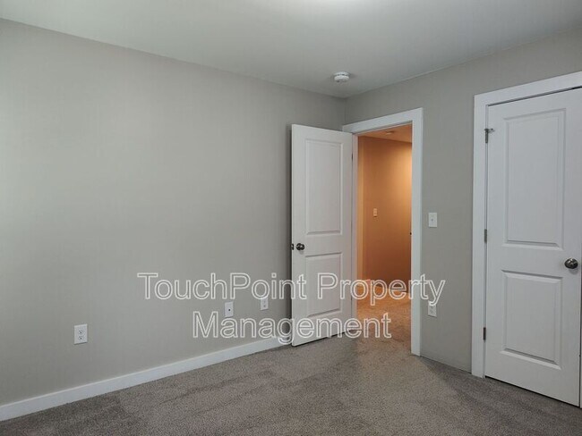 Building Photo - 4525 Lindsay Ln