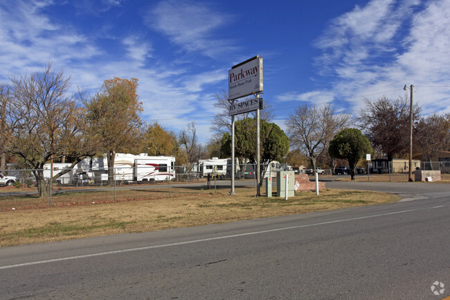 Primary Photo - Parkway Mobile Home Park