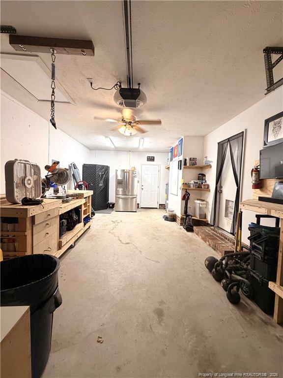 Building Photo - 1030 Rim Rd