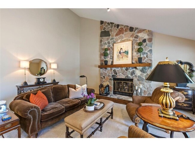 Building Photo - 9378 Olympia Dr