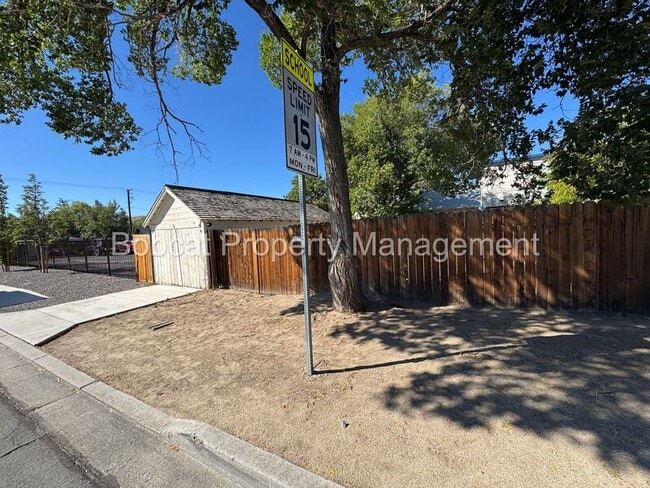 Building Photo - 117 E Adams St