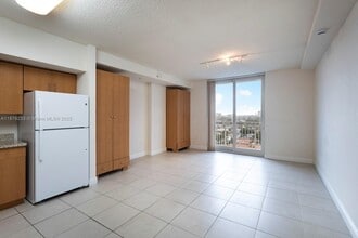 Building Photo - 2350 SW 27th Ave