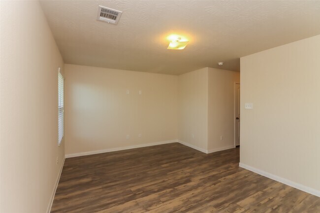 Building Photo - 22402 Porter Mountain Trl