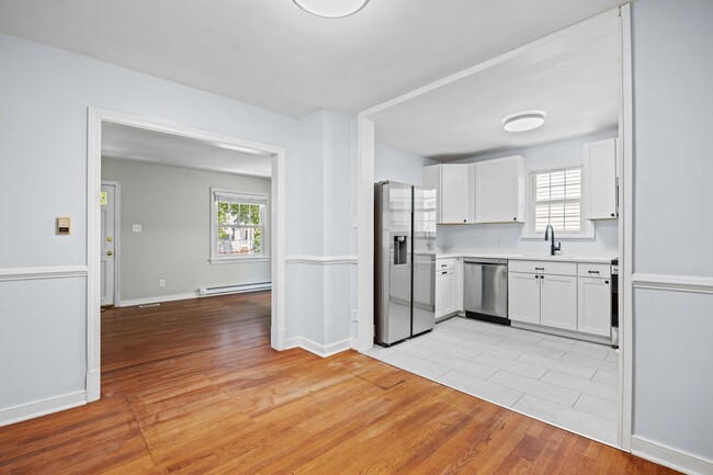 Building Photo - Quaint 2 Bedroom 1 Bath Home in Henrico!!