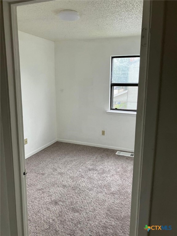 Building Photo - 3413 Victoria Cir
