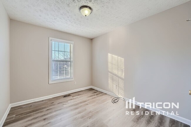 Building Photo - 2918 Lighthouse Ln