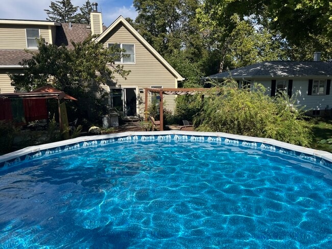 Building Photo - 31 W Harrison Rd