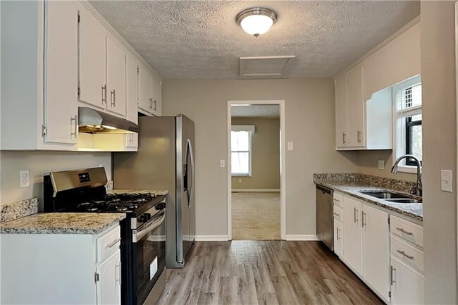 Building Photo - 2291 Carousel Ct