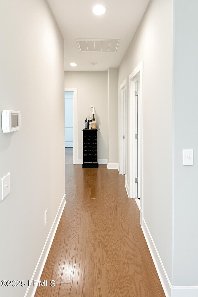 Building Photo - 29 Downing Dr