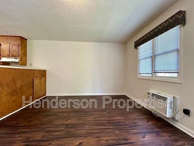 Building Photo - 1442 Riverview Rd