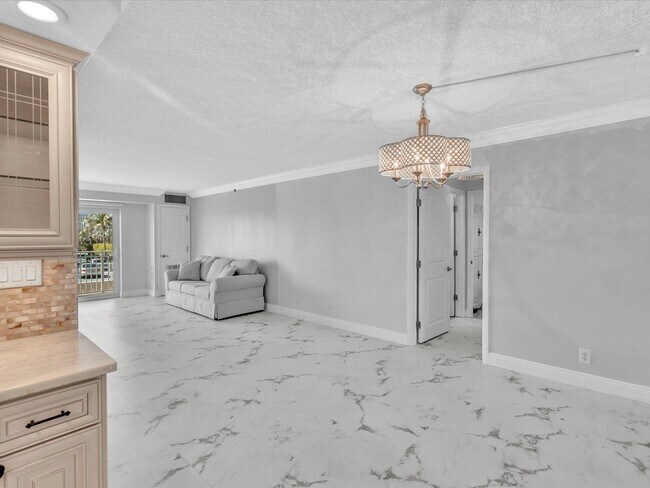 Building Photo - 3301 S Ocean Blvd