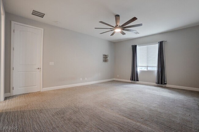 Building Photo - 367 Pollino Peaks St