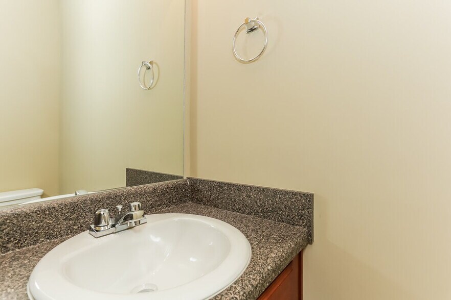 Building Photo - 75 Hamil Ct NW