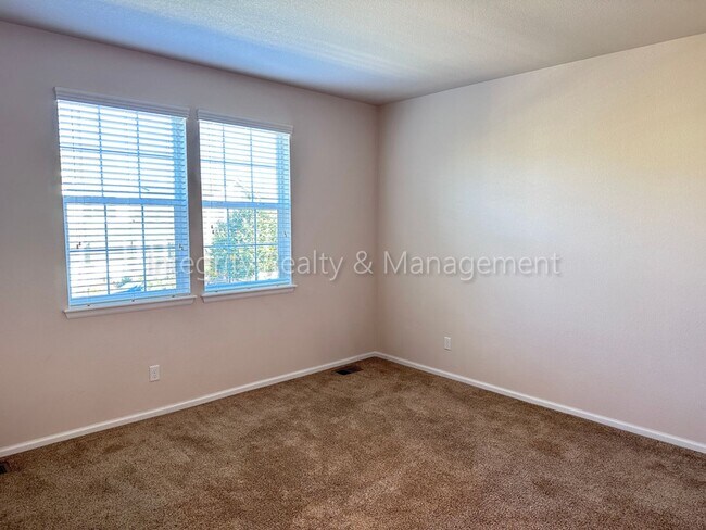 Building Photo - 3762 Cadence Dr