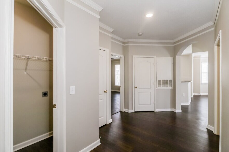 Building Photo - 17980 Villa Creek Dr