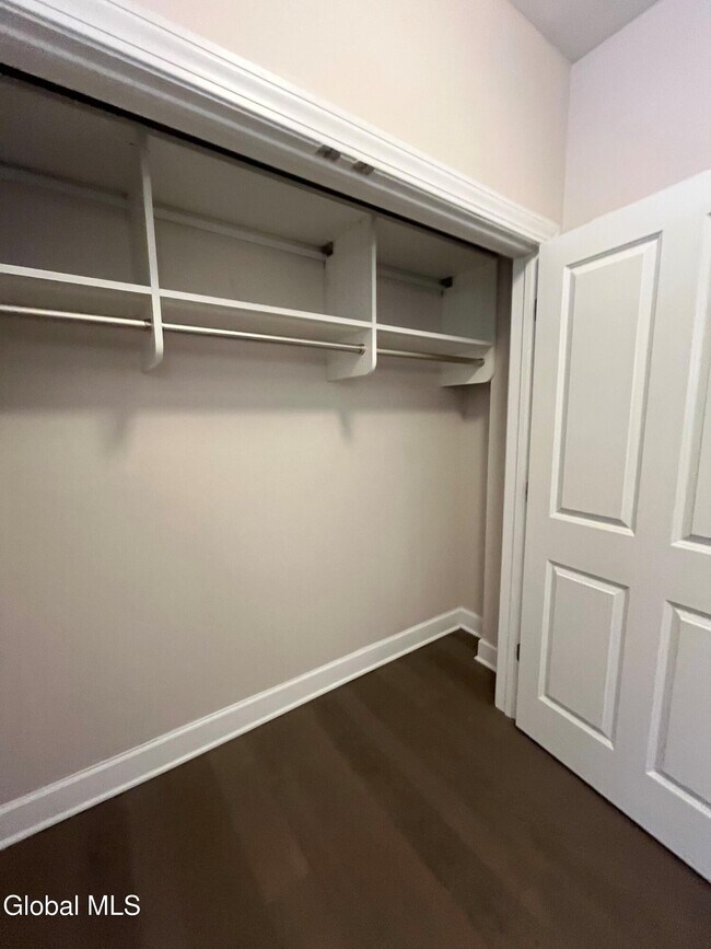 Building Photo - 2 West Ave