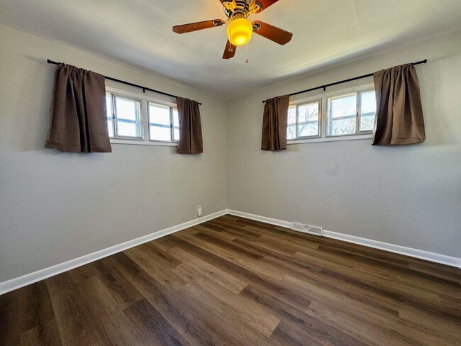 Building Photo - 2691 S Linley Ct