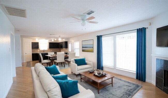 Building Photo - 7110 Favian Ct